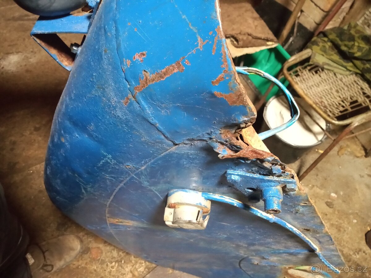 Kulaté dlouhé blatníky Zetor 3011 - 3