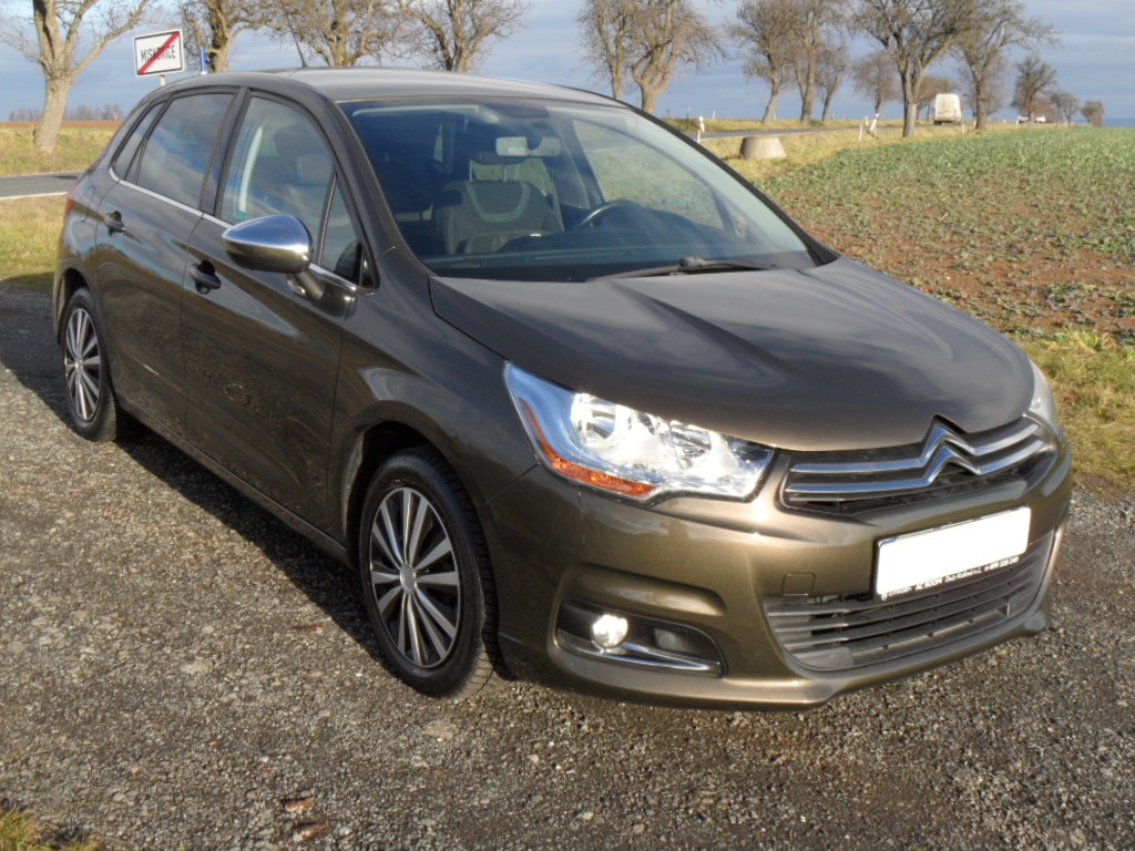 Citroen C4 1.6 HDi,66kw,1.maj.zak v ČR,naj.114000km - 3