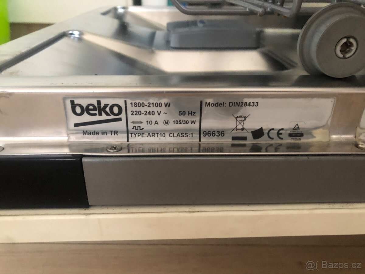 Myčka Beko vestavená 60č - 3