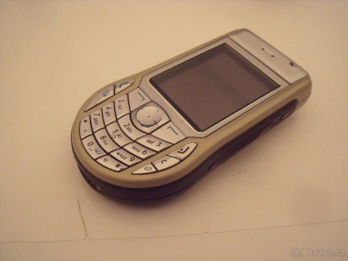 NOKIA (Sněhulák) 6630+ nabíječka - 3