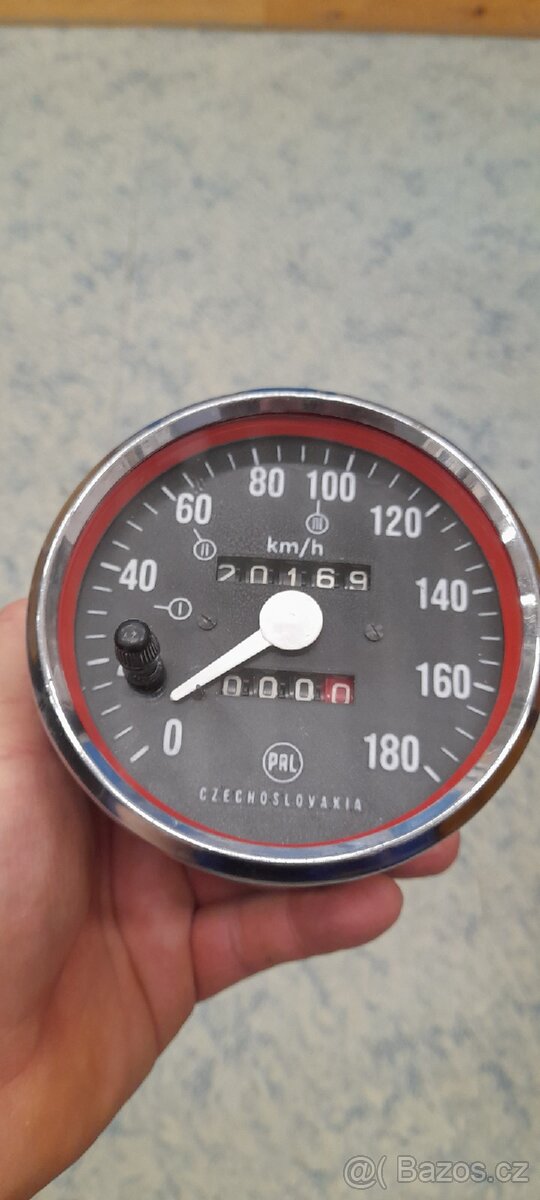 škoda 110r rychloměr - 3
