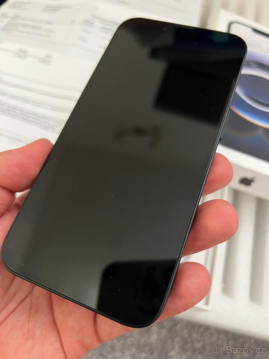 iPhone 16e 128Gb…chvilku použitý - 3