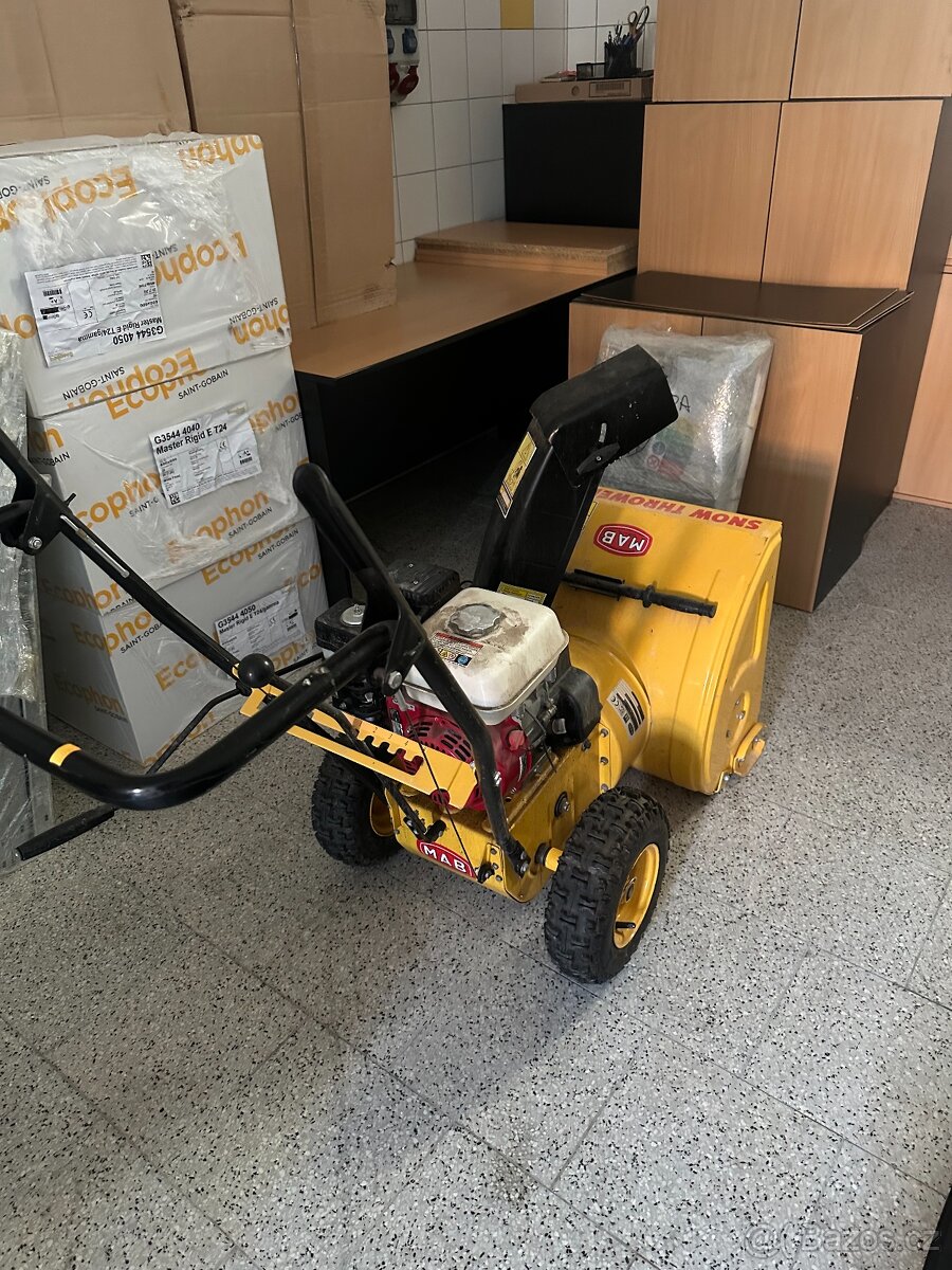 Sněžná fréza honda - 3