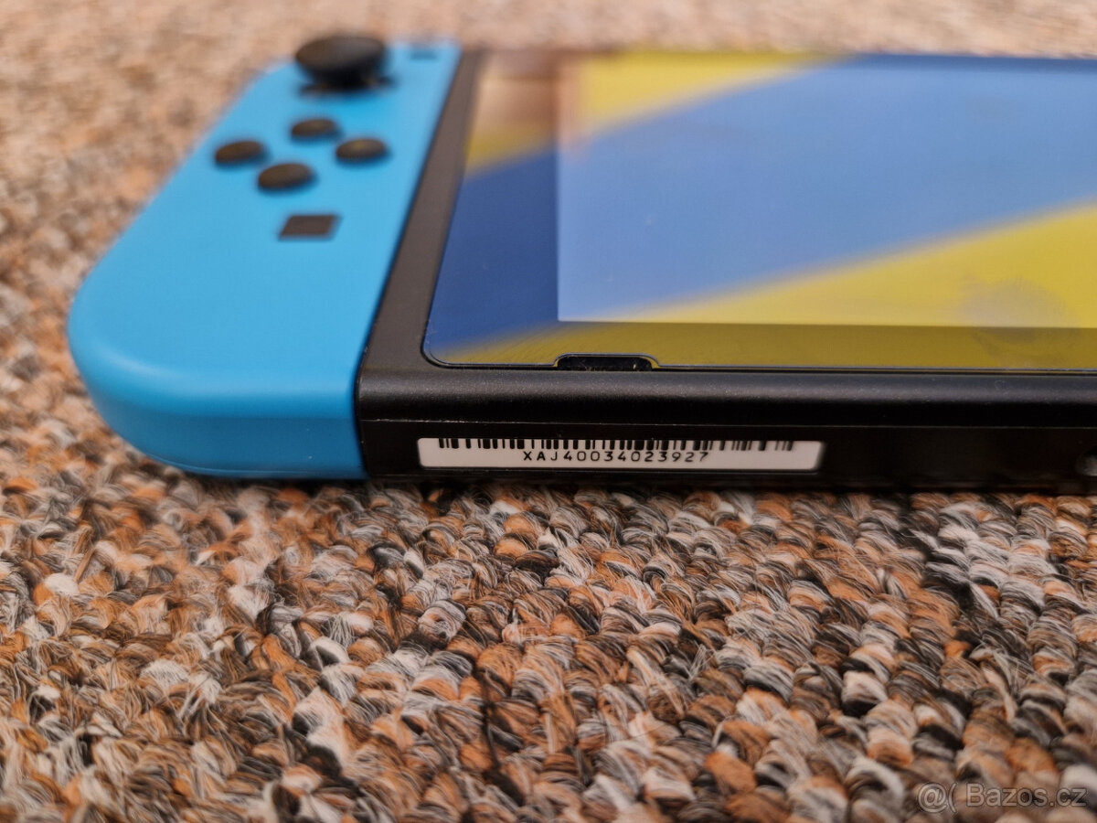 Nintendo Switch + příslušenství, hacknutelná verze - 3