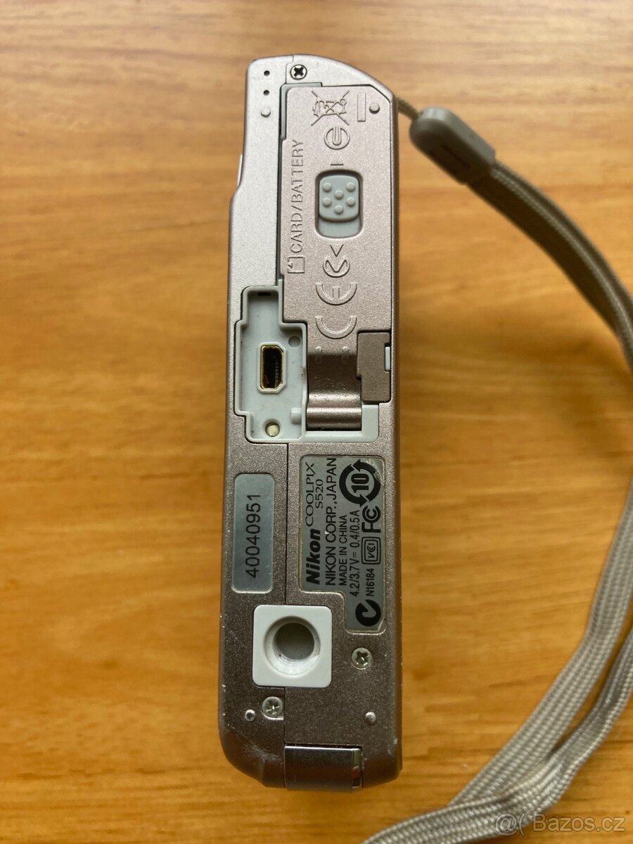 Nikon Coolpix S520 - 3