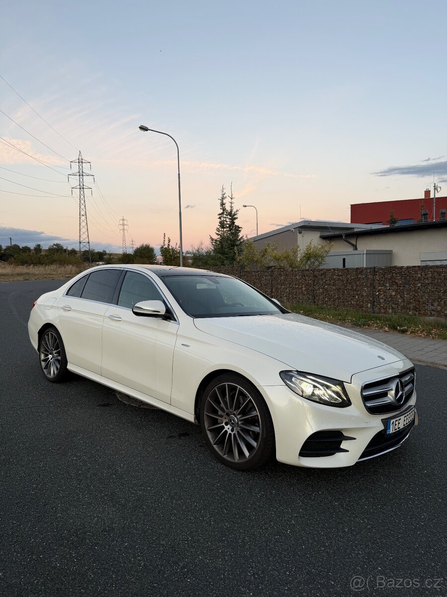 Mercedes-Benz E200 W213 - 3