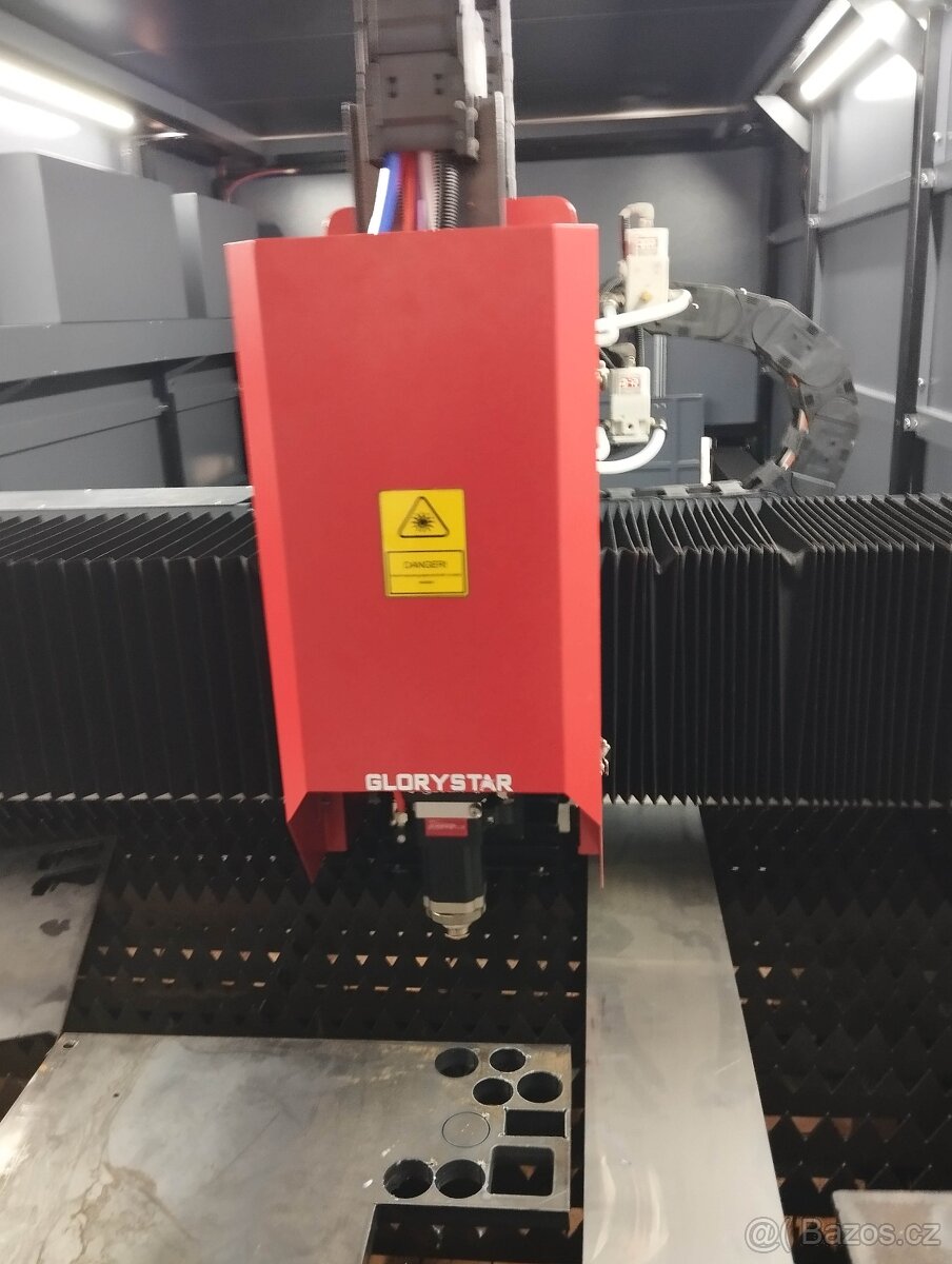 Vláknový laser GLORYSTAR model GS-3015CE/6 kW - 3
