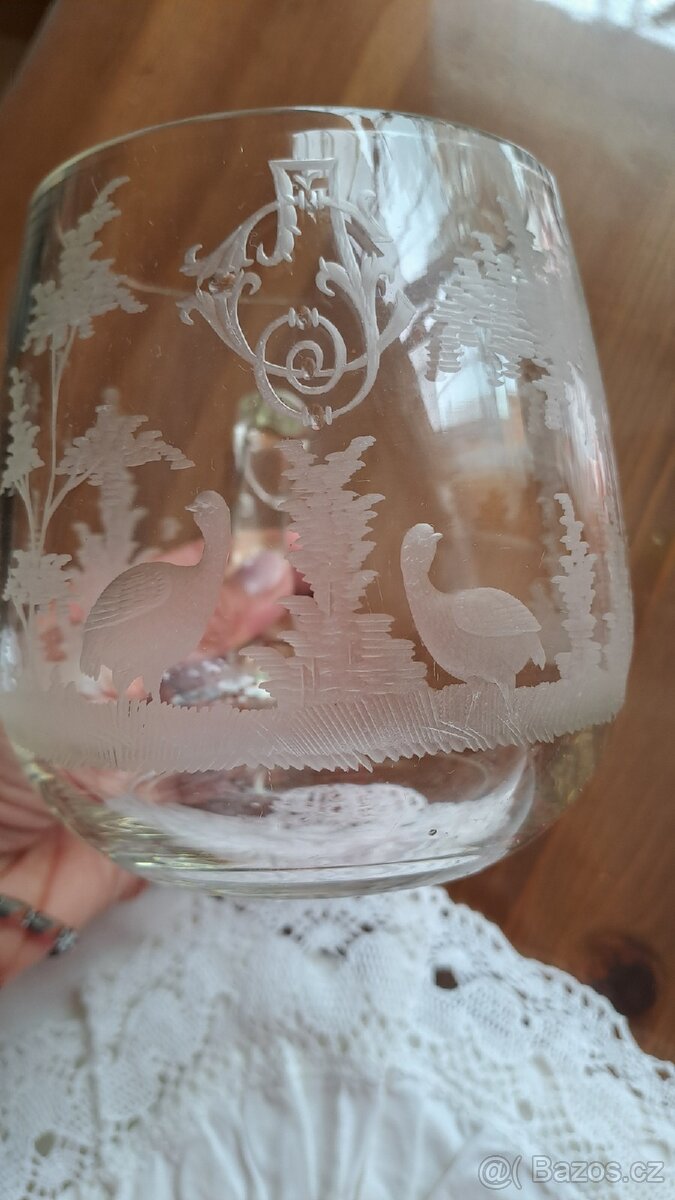 Staré sklo- medové jantarové a čiré broušené - 3