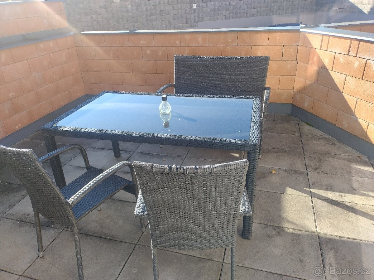 ☀️ Prodej sady zahradního/balkonového nábytku (stůl + křesla - 3