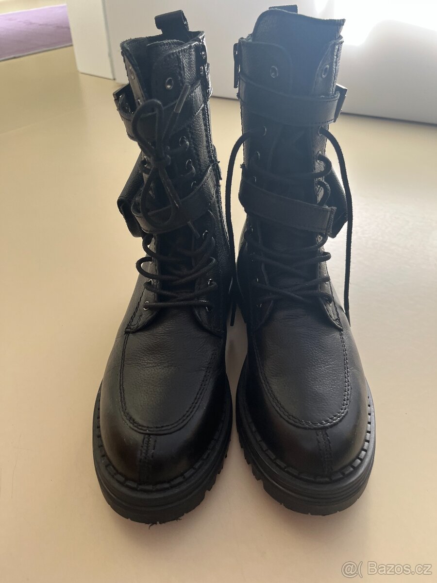 Prodám dámské vysoké, šněrovací, kožené boty vel. 38 - 3