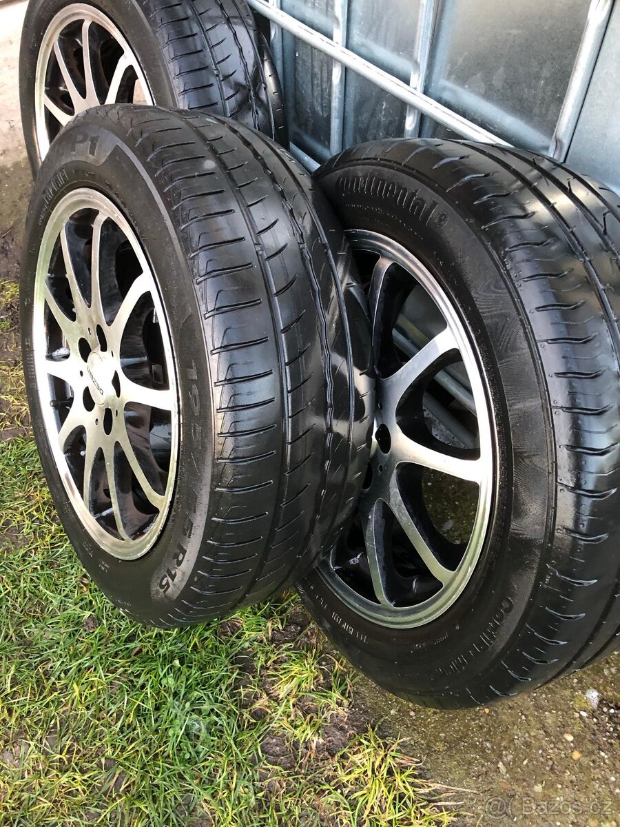 Hliníková kola DEZENT 6,5J15H2 ET38 , s pneu 195/55R15 - 3