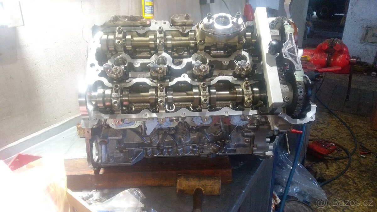 BMW N63B44 MOTOR PO GO + náhradní díly - 3