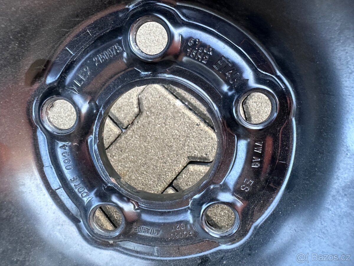 Zimní kompletní kola Škoda Fabia IV 5x100 185/65/15 Barum - 3