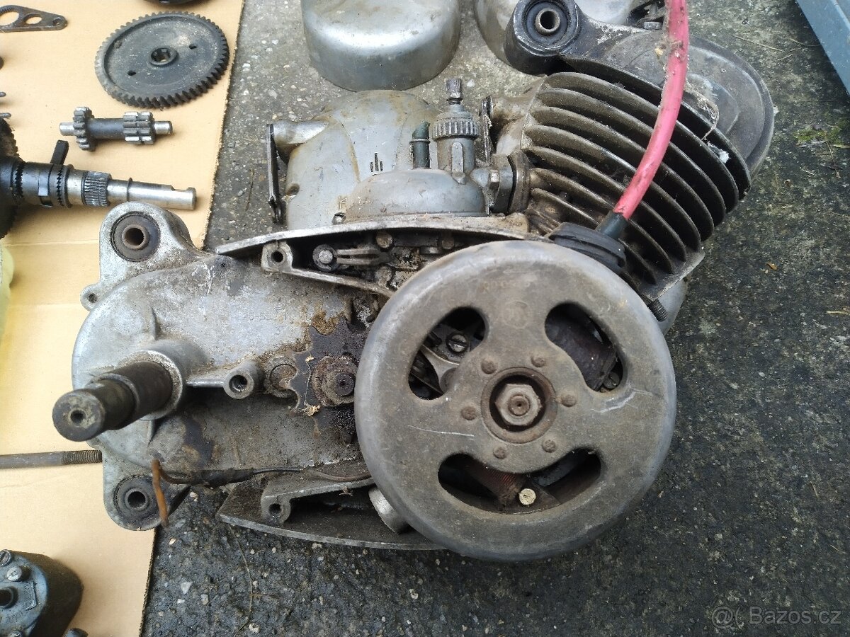 Motory a díly Stadion - 3