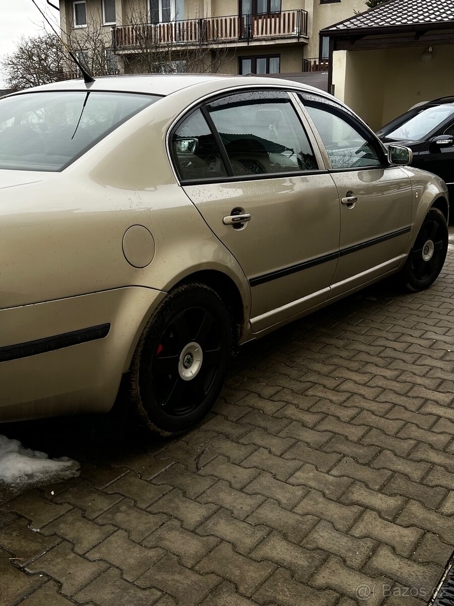 Škoda Superb 2.5 tdi 2004 - 3