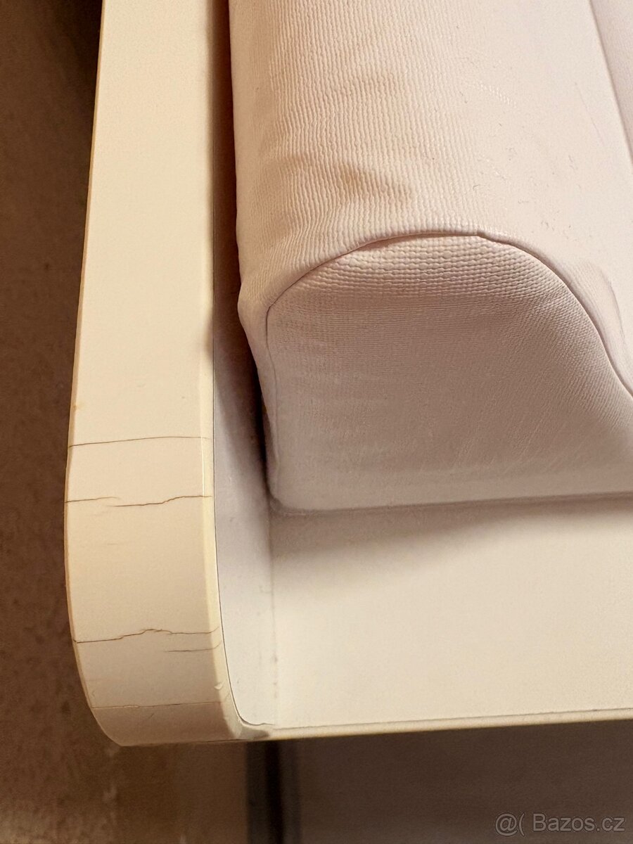 Přebalovací pult - 3