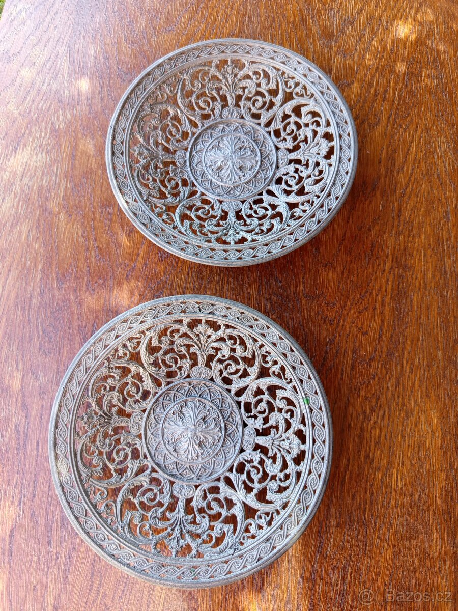 Ozdobné cínové talíře - 3