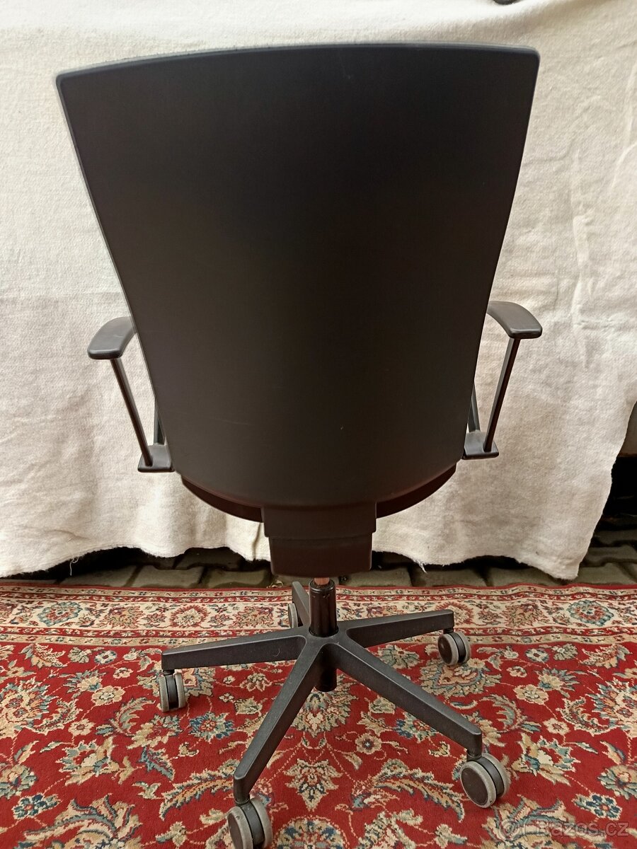 Kancelářská křeslo otočné,s područkami - 3