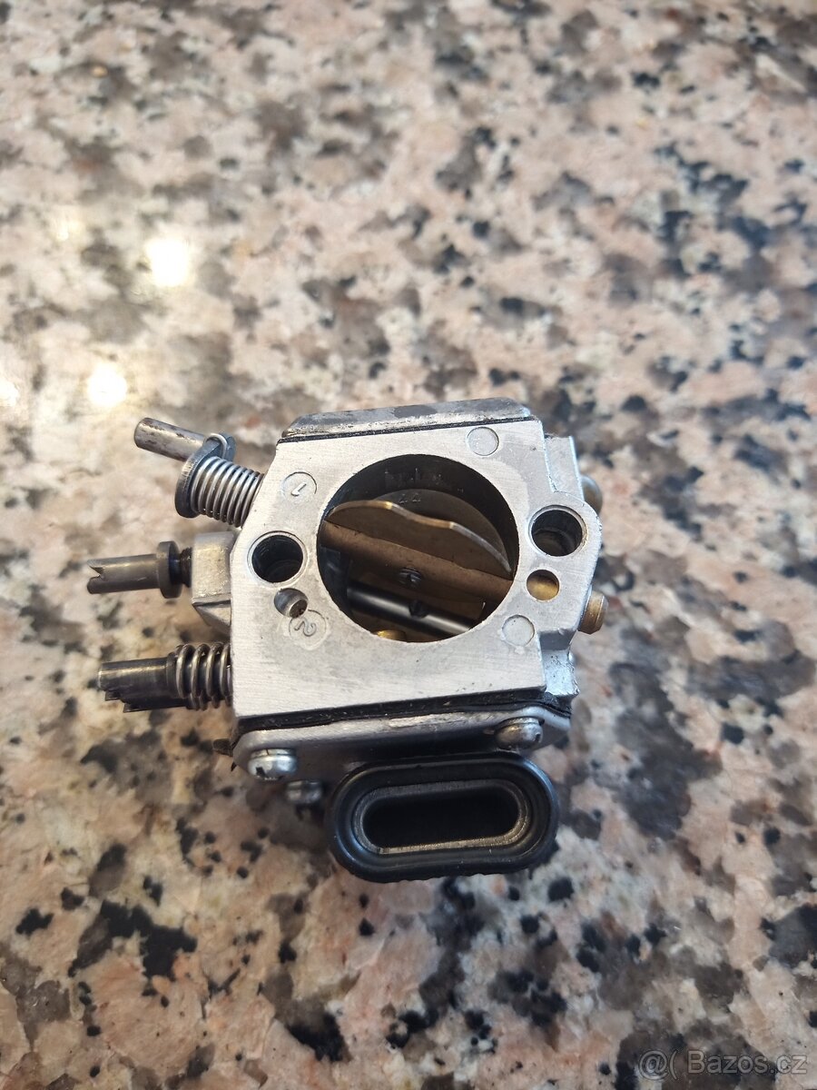 karburátor Stihl 044 - 3