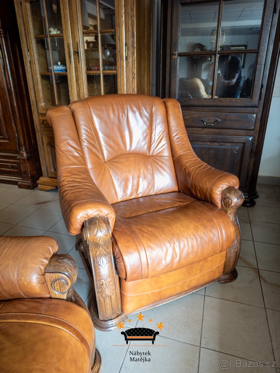 Sedací kožená souprava 3+1+1 -- - 3