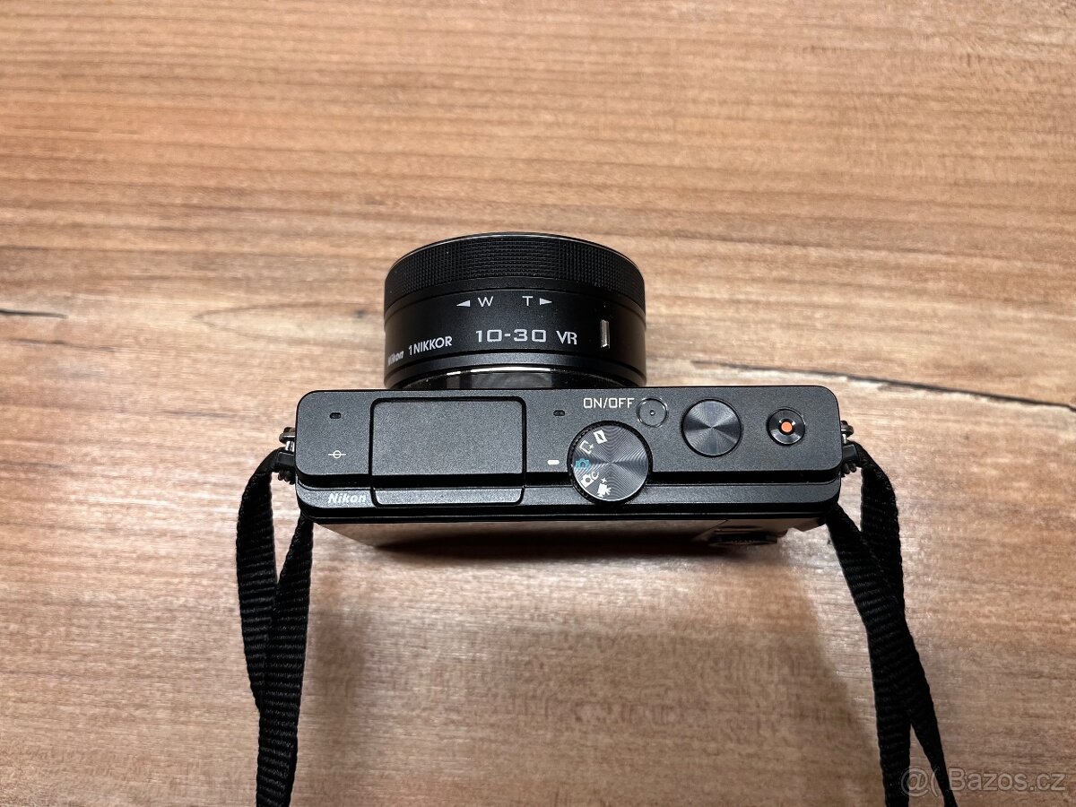 Nikon 1 J4 - 3