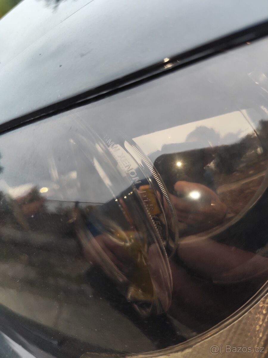 BMW e90 přední světla - 3
