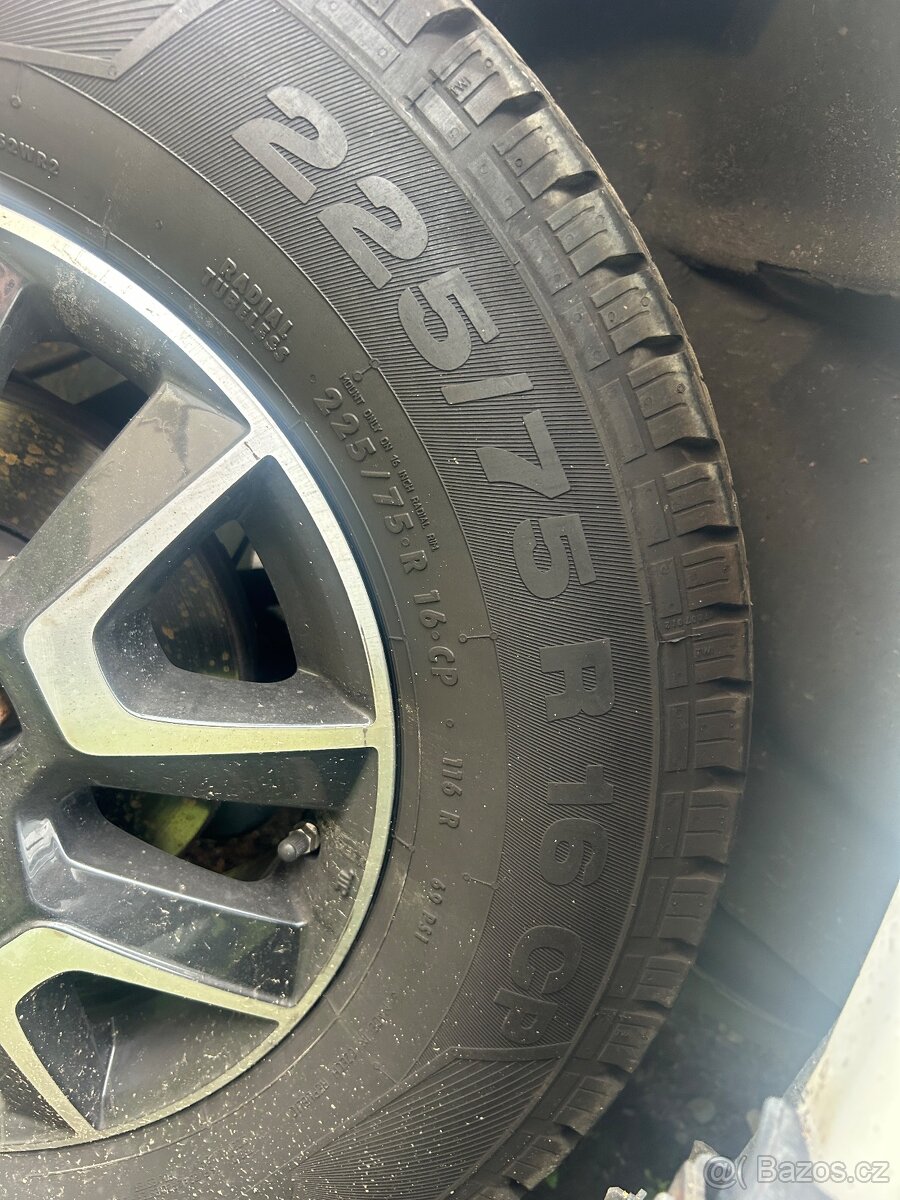 Pneu Continental 225/75 R16CP - 3