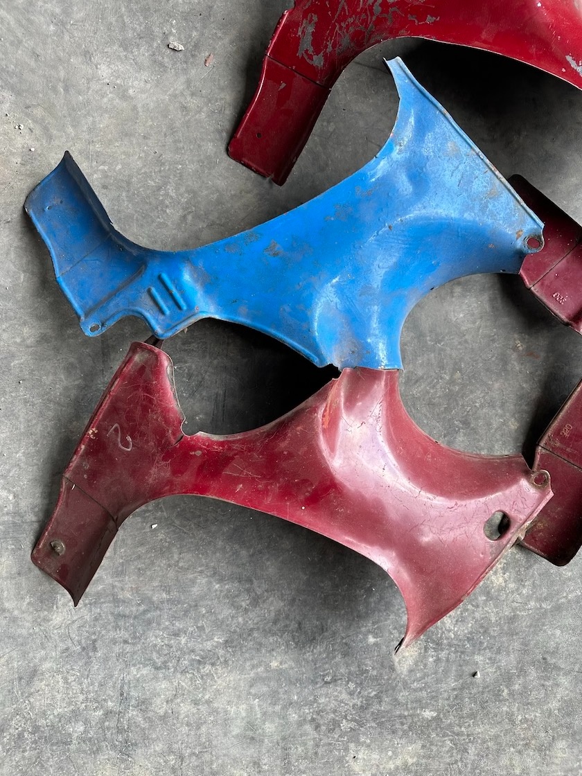 Predám podsedlové plechy JAWA 350/360 361 panelka - 3