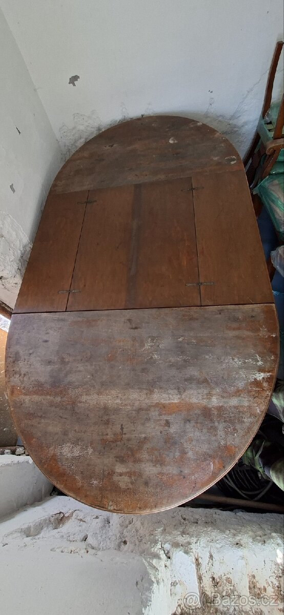 Jídelní stul + židle - 3