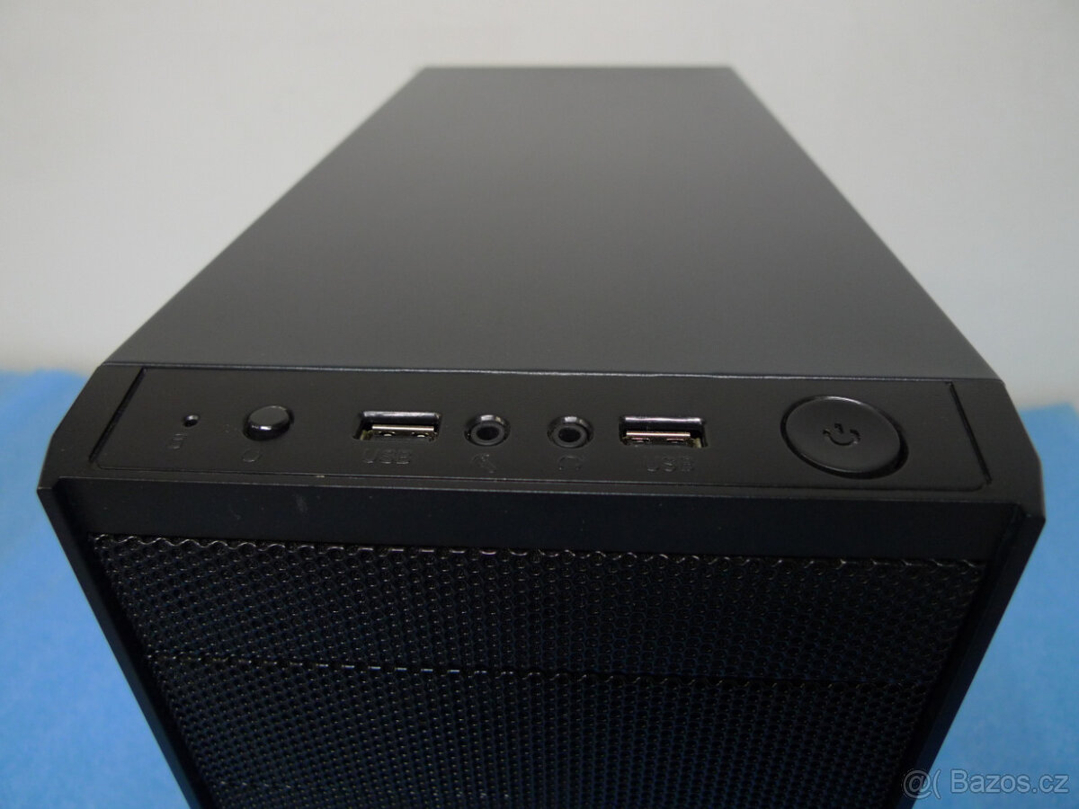 Multimediální 2. Jádro Intel 3GHz SSD+500GB 4GB nVidia710 HD - 3