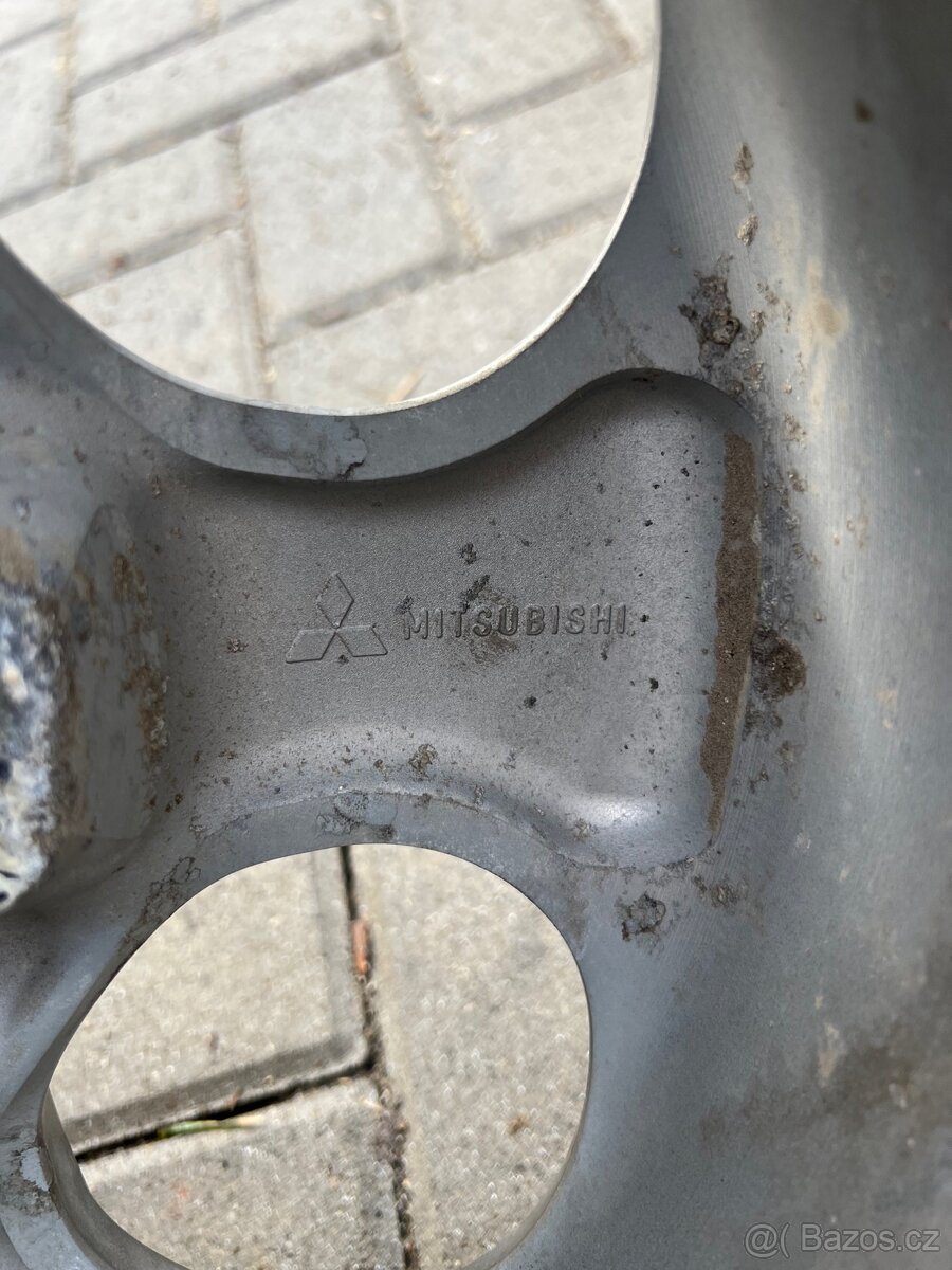 Alu kolo Mitsubishi - 3