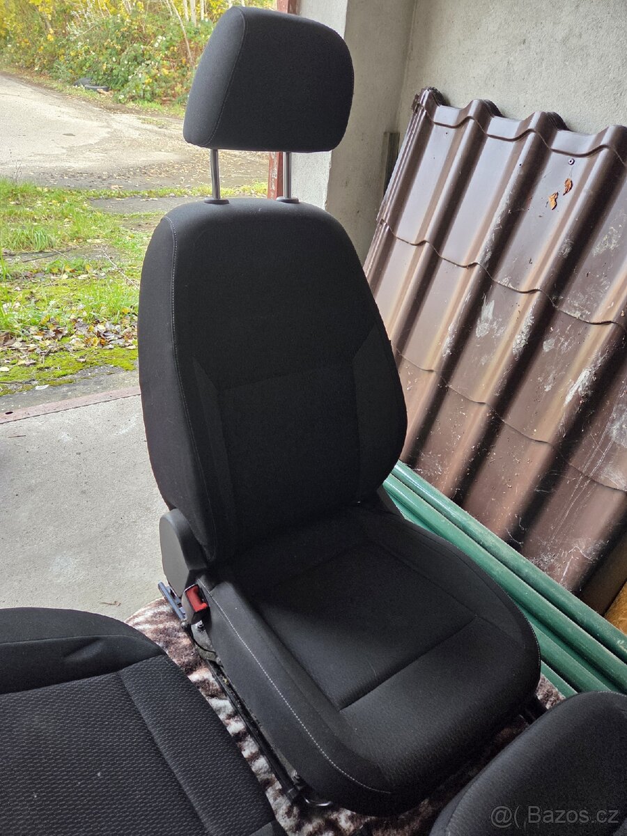 Sedačky bez výhřevu Škoda Rapid - 3