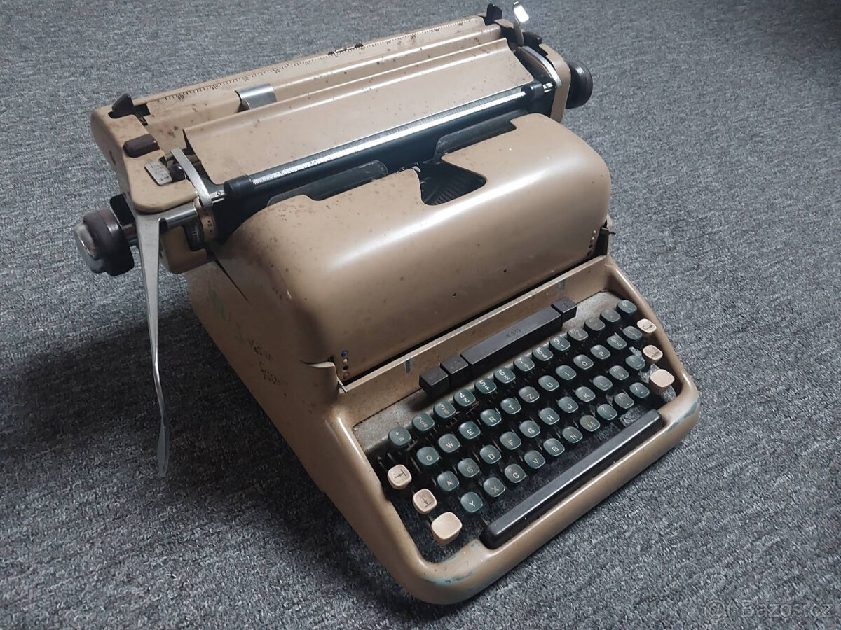 Psací stroj Consul - 3