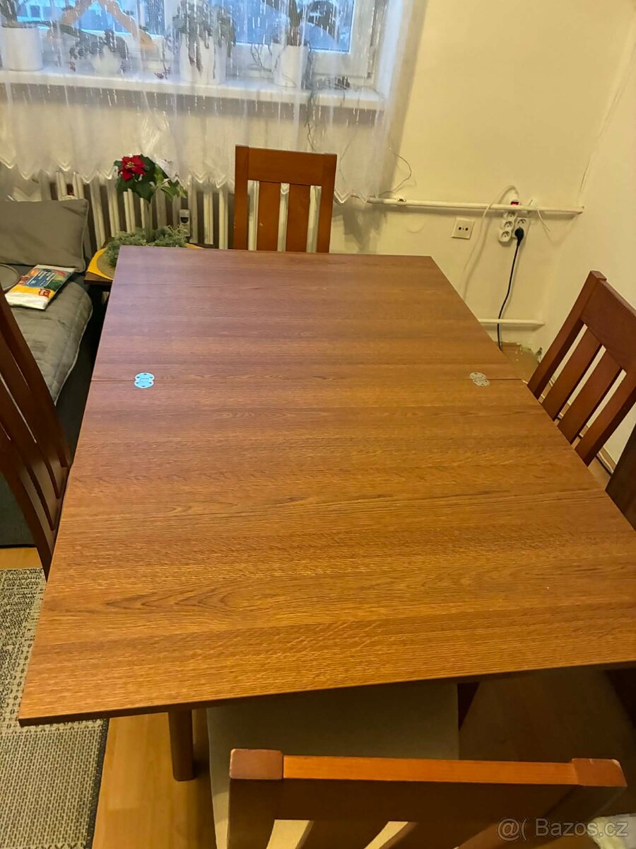 Rozkládací jídelní stůl - 3