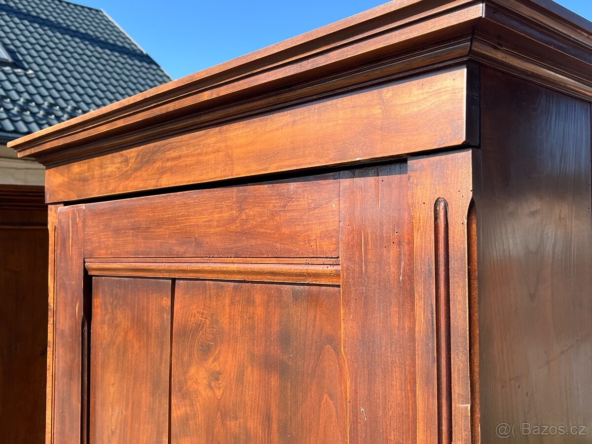 Masivní skříň - AKCE doprava - 3