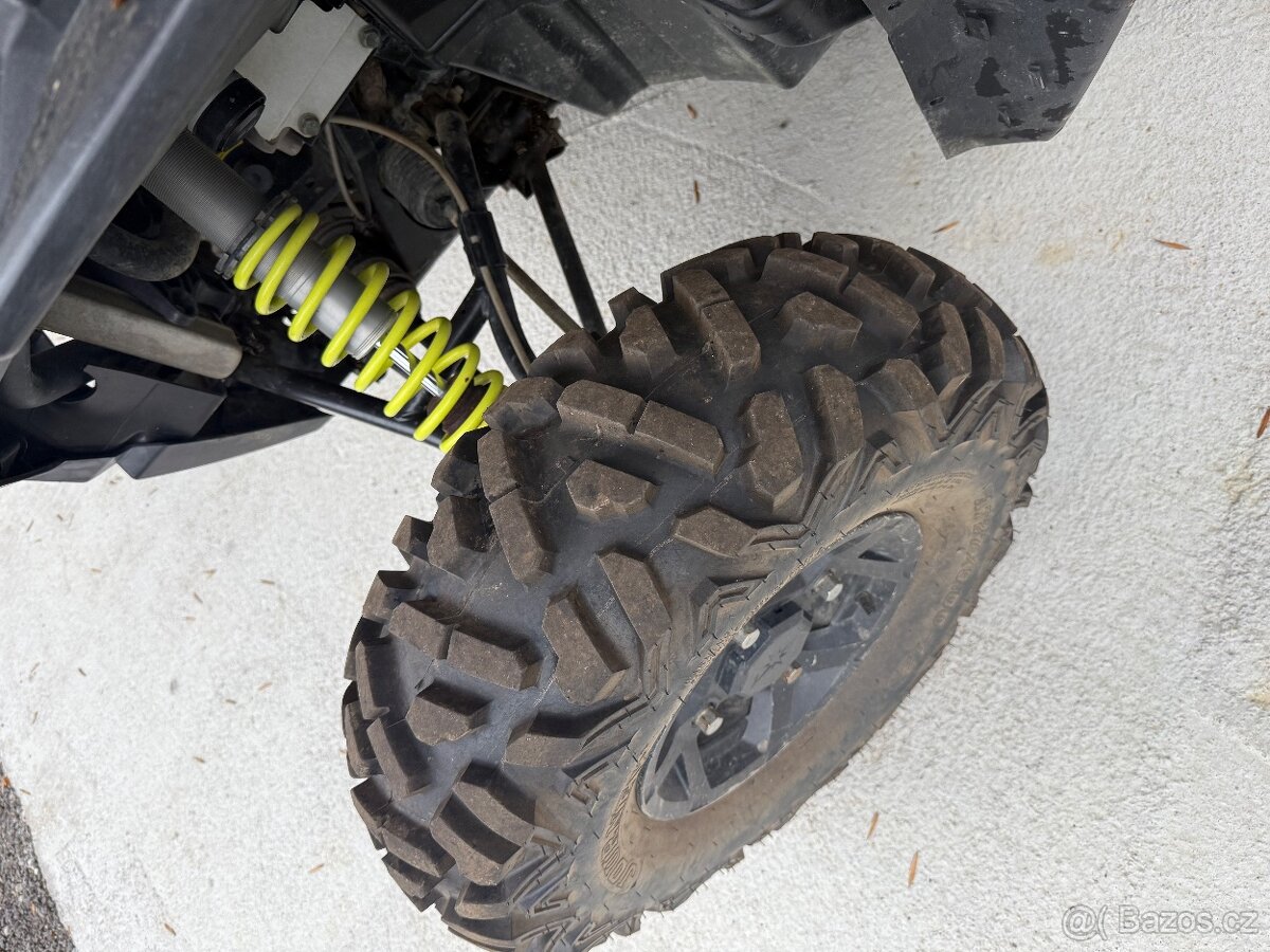 POLARIS RZR 900