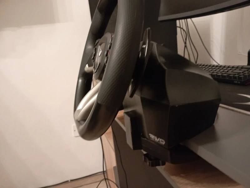 Herní volant k PC včetně pedálů - 3
