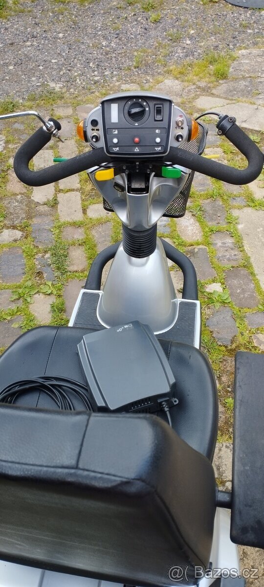 Vozík pro seniory handicare winner - 3