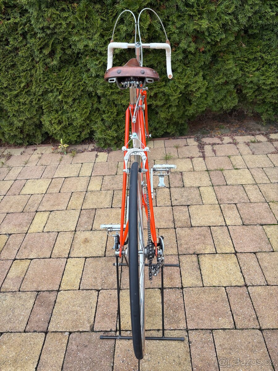 Kolo Favorit F12 z roku 1963 - 3