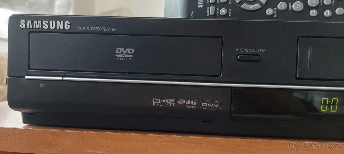 COMBO SAMSUNG V6700/ZÁZNAM Z VHSNA DV - 3
