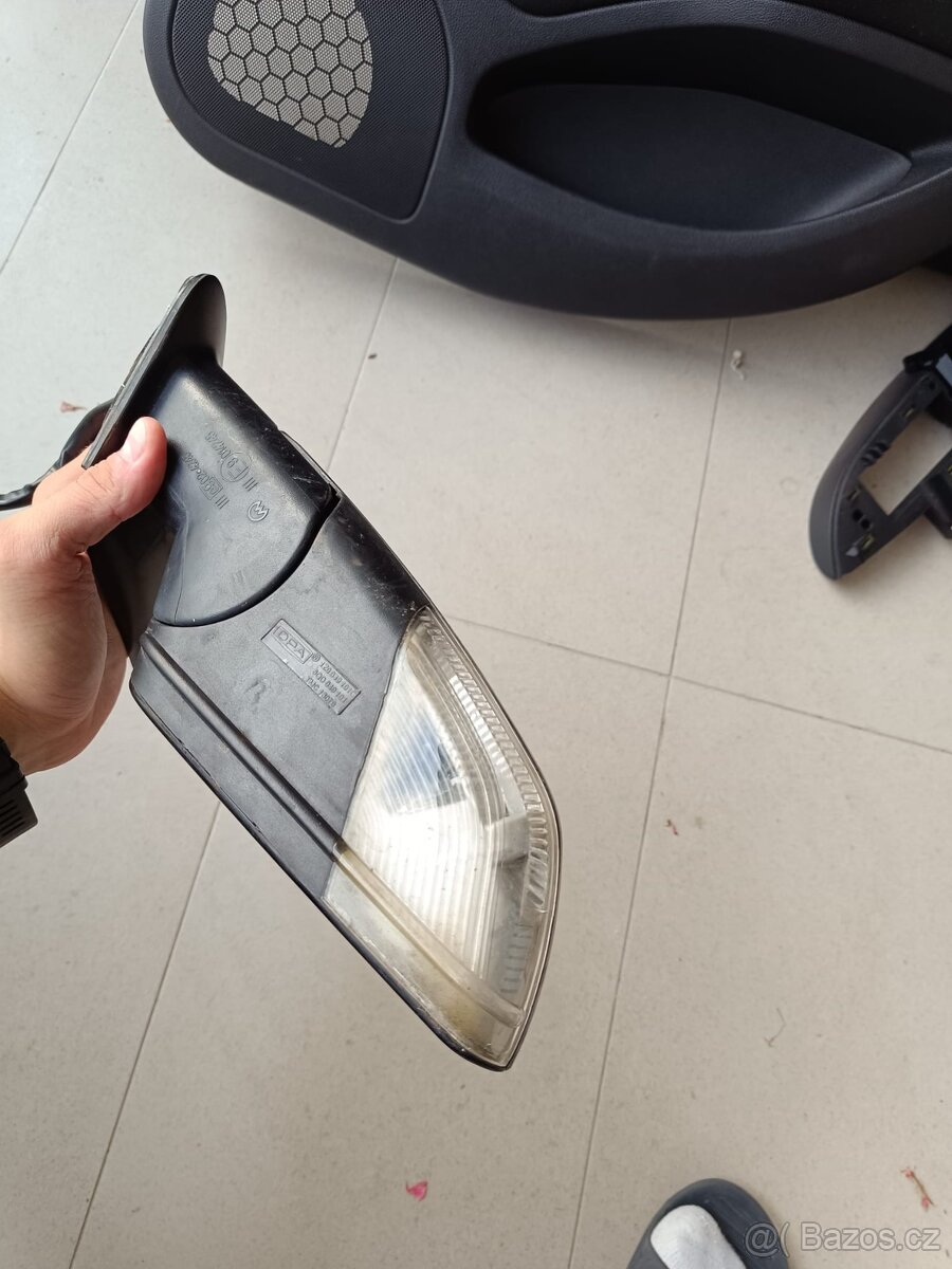 Octavia 2 levé zrcátko 9910 - 3