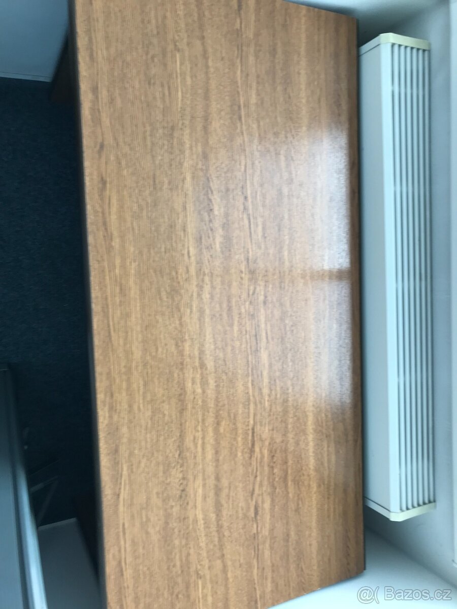 Kancelářský stůl z lamina - 3