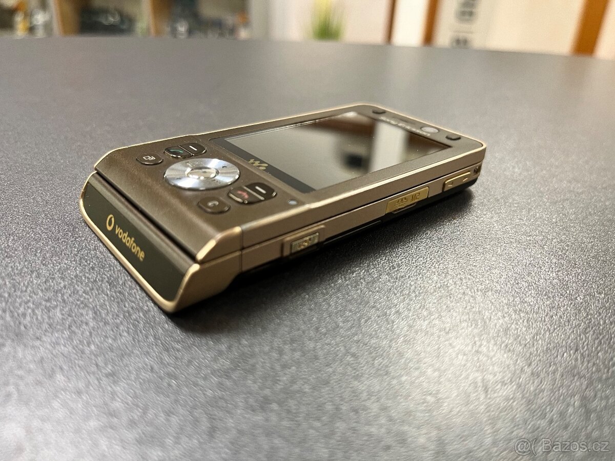 Sony Ericsson W910 - 3