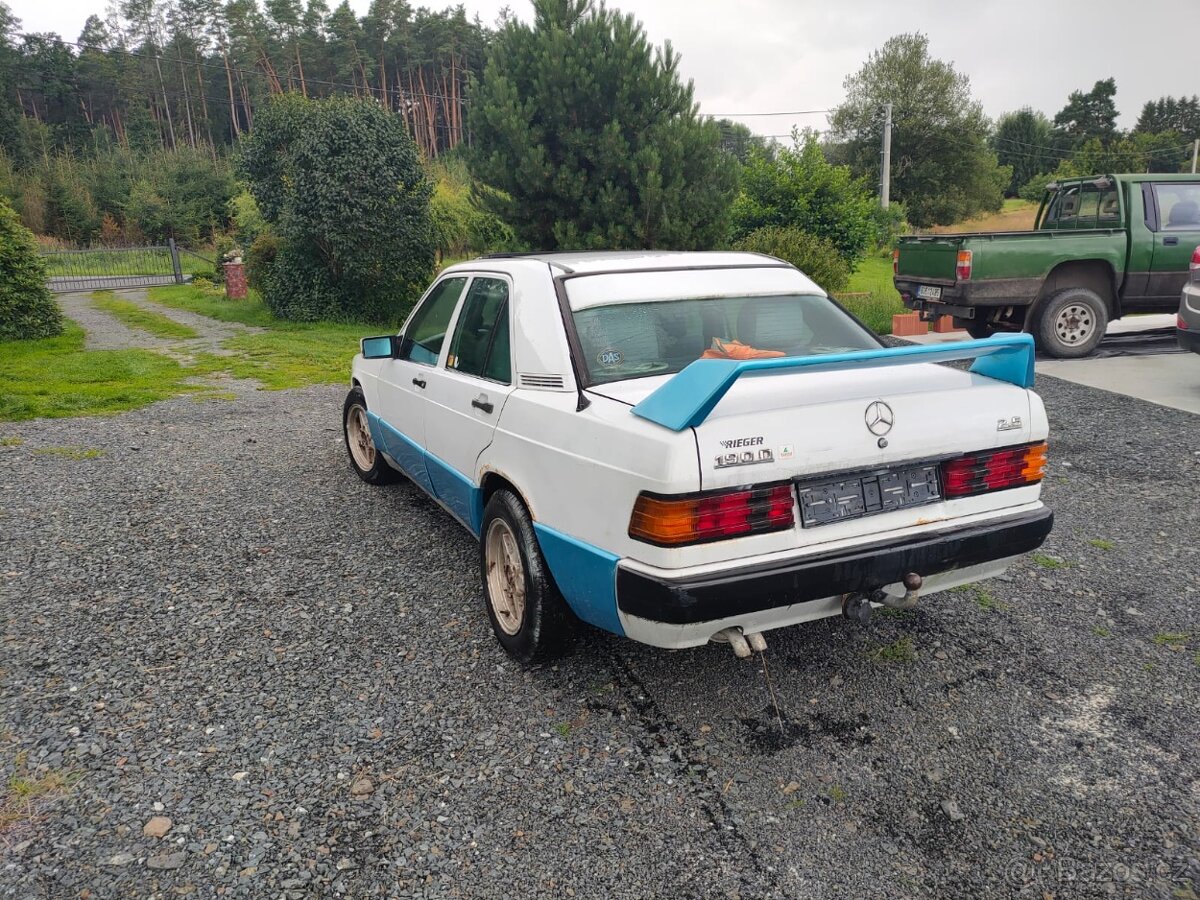 Mercedes-Benz 190 D - 3