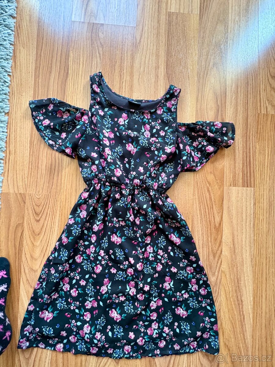 Dívčí šaty C&A, vel.134/140 - 3