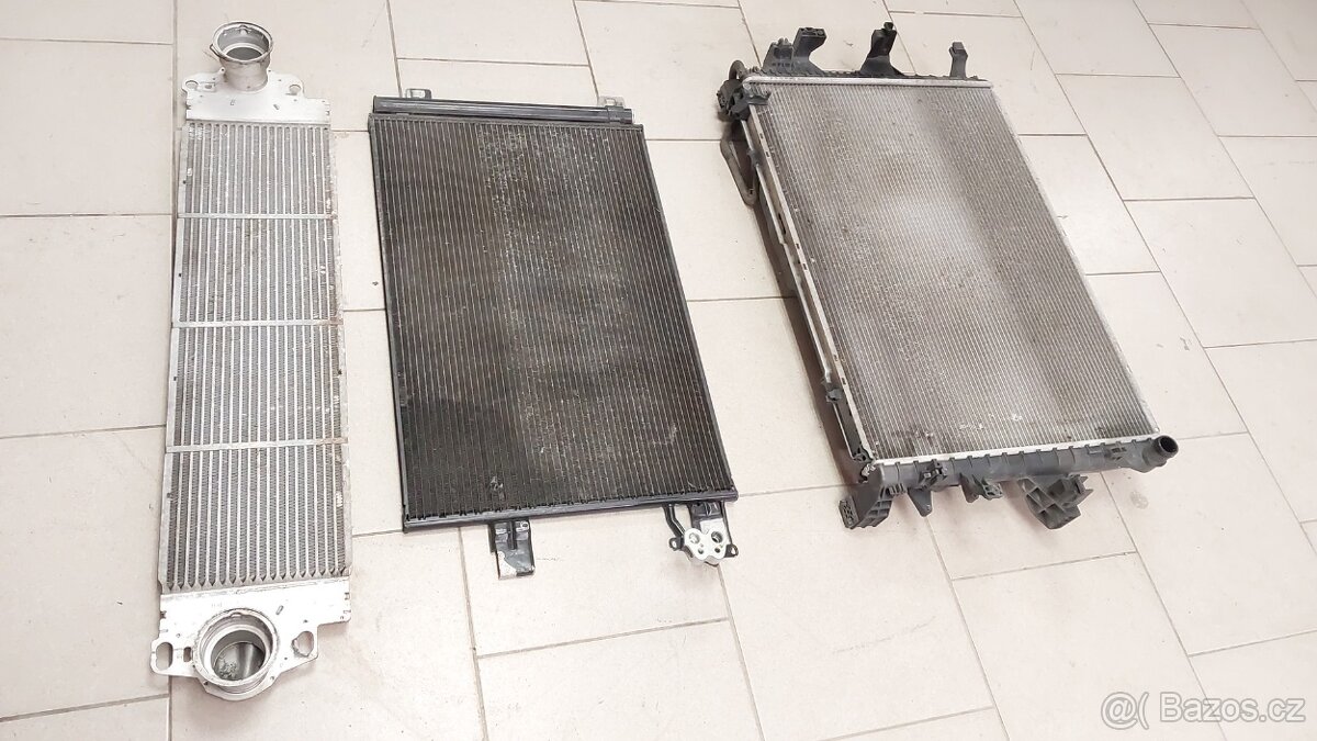 VW Transporter T5 – Chladiče 2,0Tdi 103 kw - 3