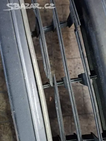 Přední nárazník VW Passat B6 šedý - 3