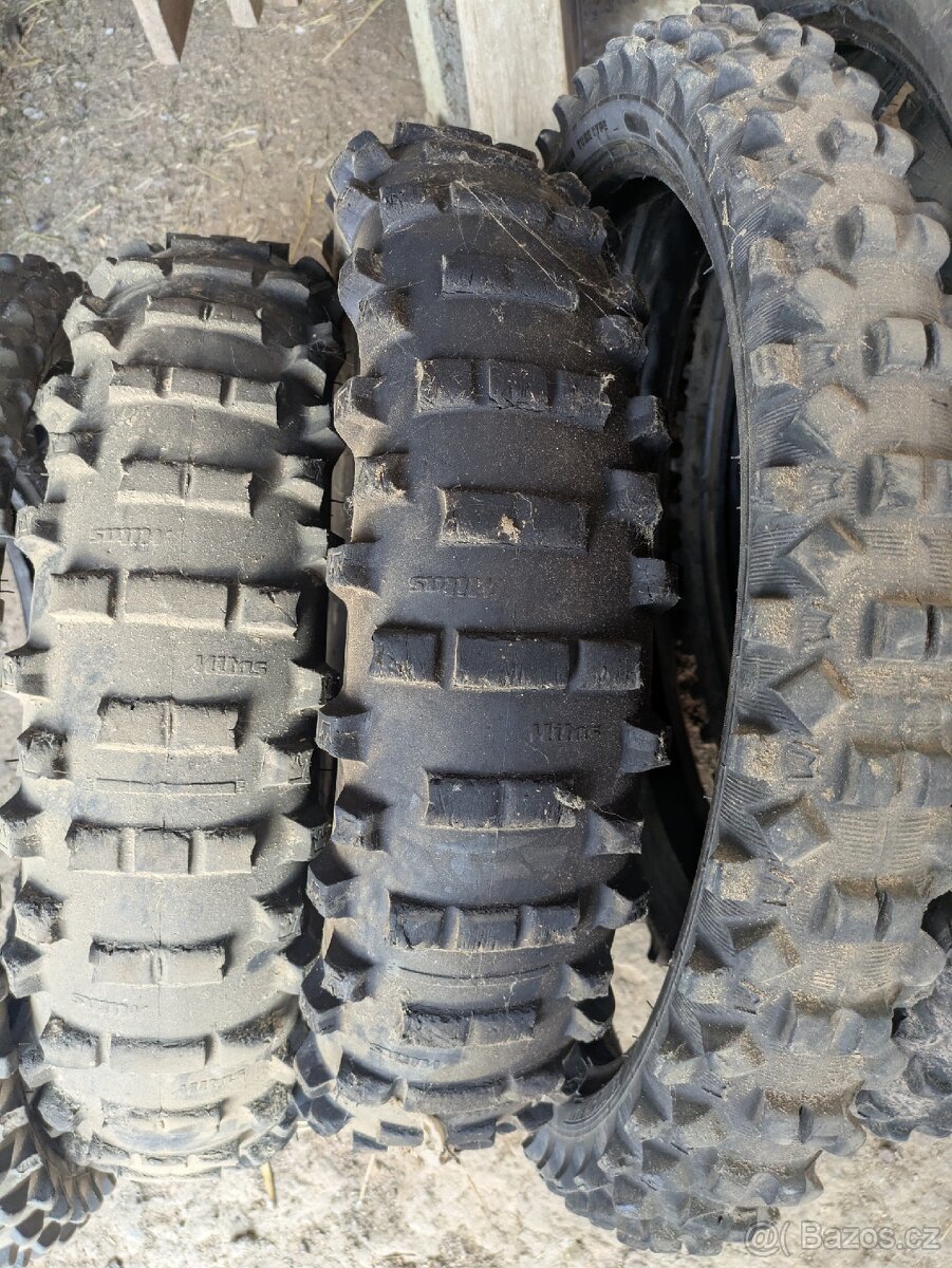 Motokrosové pneumatiky 18 a 21