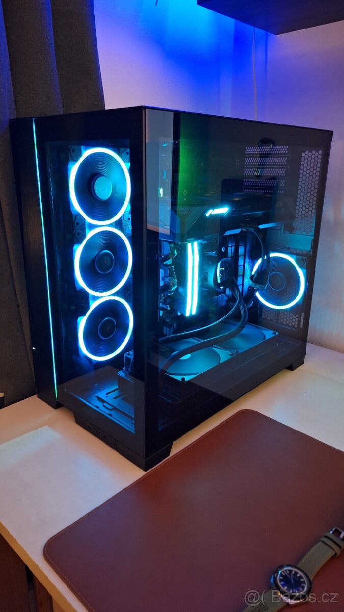 GIGABYTE GeForce RTX 5070 GAMING OC 12GB - 3