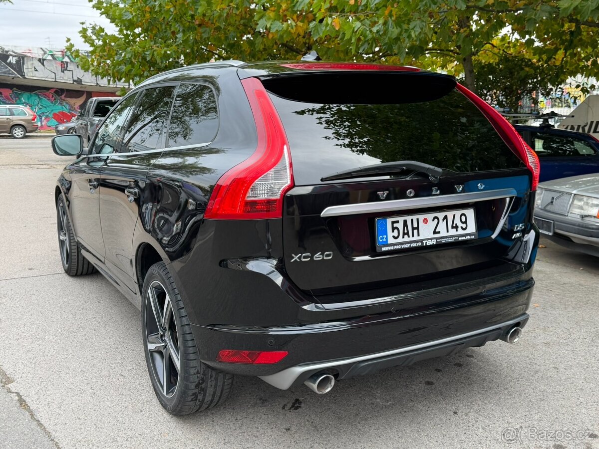 Volvo XC60 D5 AWD R-Design - 3
